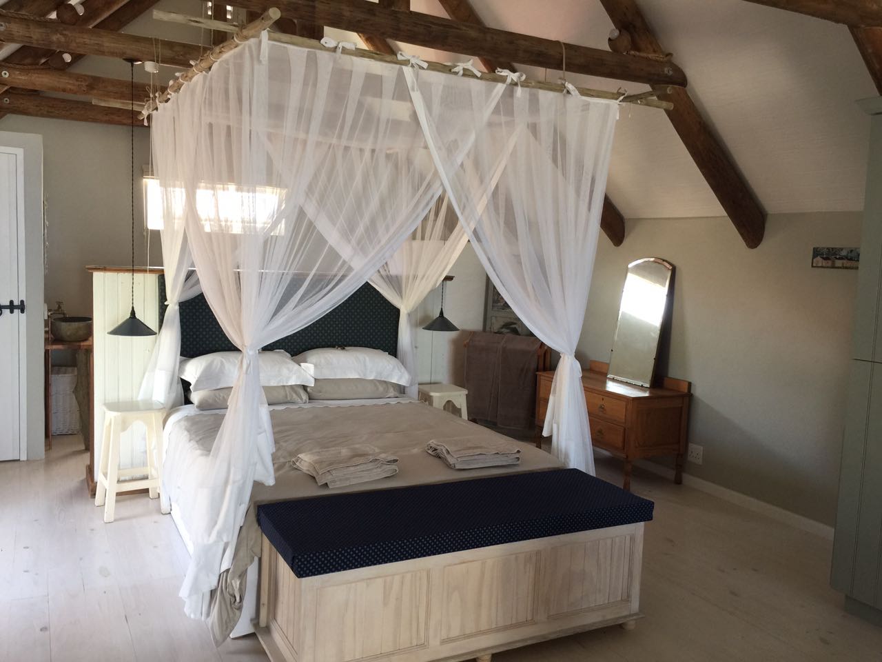 Loft main bed